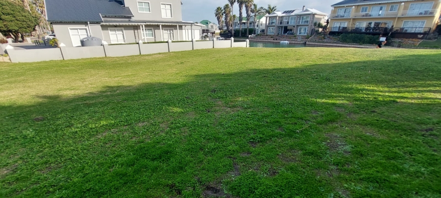  Bedroom Property for Sale in Marina Martinique Eastern Cape